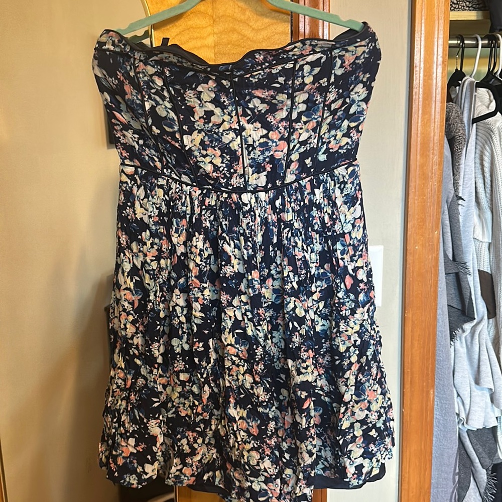 Eva Mendes Strapless Dress (12)